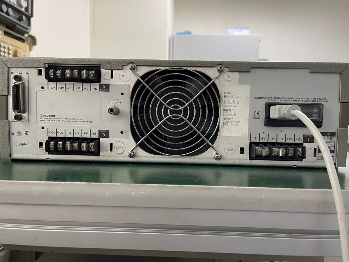 HP Agilent 6623A System DC Power Supply 3 outputs _0938_0943 HP Agilent 6623A System DC Power Supply 3 outputs _0938_0943
