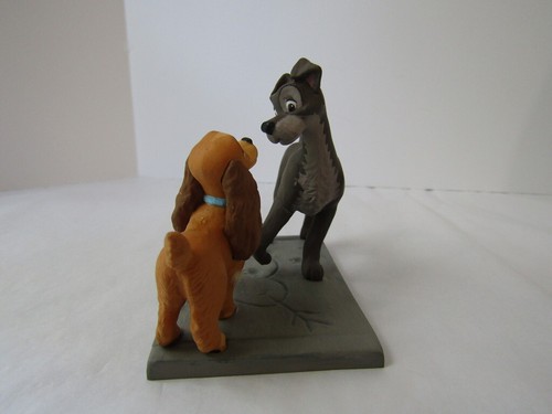 Hallmark Keepsake Ornament Disney Lady and the Tramp Signs of Affection QXD6244 - Picture 5 of 12