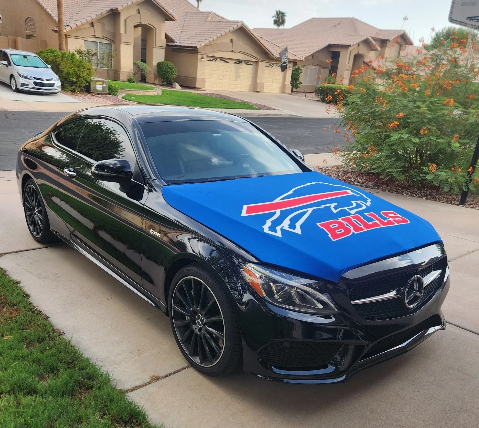 Buffalo Bills Auto Hood Cover with Flag