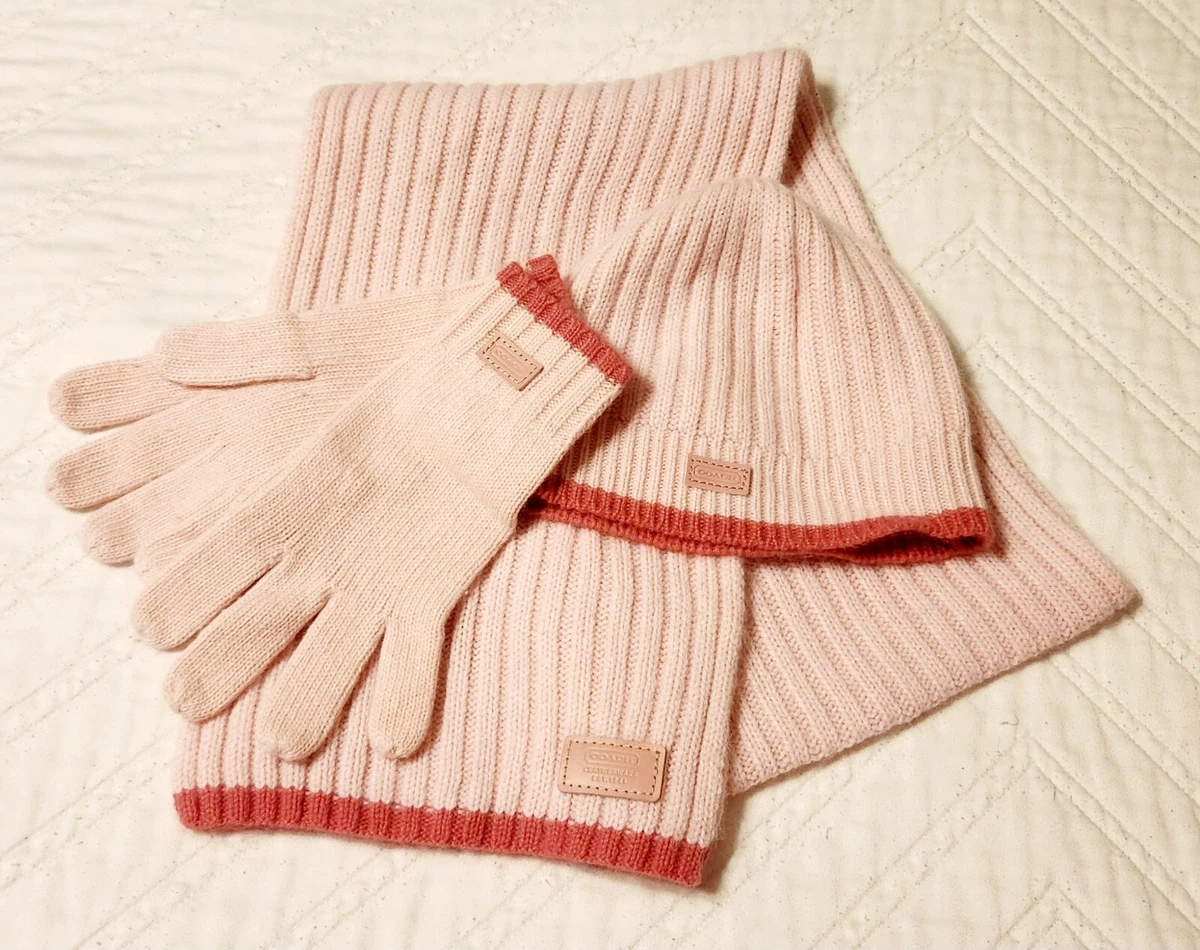 Coach hat and gloves set Outlet