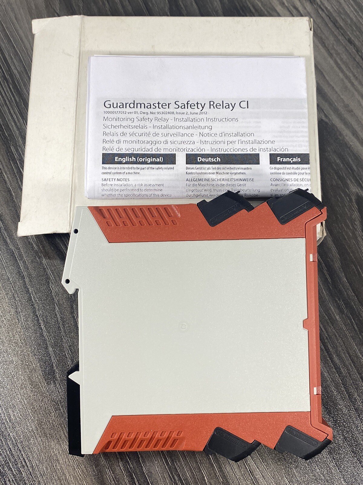 New Allen Bradley Guardmaster 440R-S13R2 Ser A Monitoring Safety Relay - USA