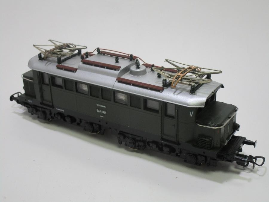 Picture 1 of 3