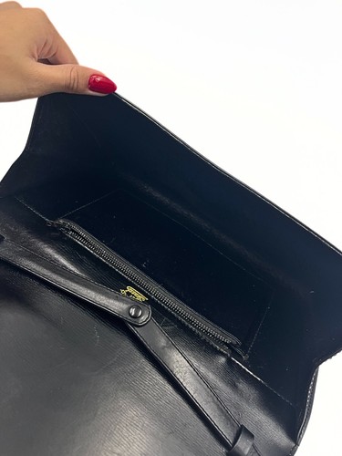 Lovely Authentic Gucci Iconic Black Leather Removable Strap Clutch Sling Purse - Picture 8 of 17