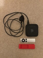 Apple TV 1080P 3rd Generation A1469 HD Media Streamer with Remote Control