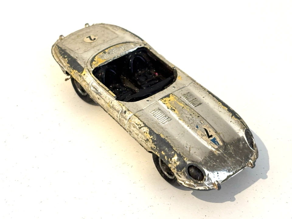 Corgi Toys 312 1964 tipo E Jaguar dorado 1,43 diecast clásico A7 Foto 2 de 4