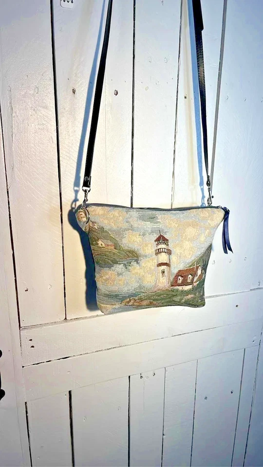 Bolso de mano faro tapiz vintage con tapiz denim estilo con diseño tejido. Foto 2 de 4