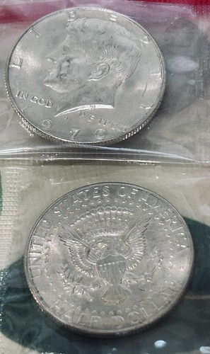 Scarce 1970 D 40% Silver Kennedy Half $ GEM UNCIRCULATED: HOTwhile supplies last - Picture 3 of 4