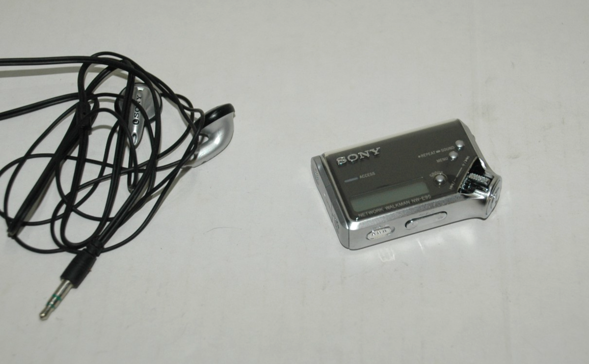 Sony MP3 Player NW-E95 Network Walkman Black (X7) | eBay