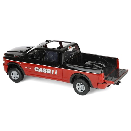 ERTL Big Farm 1/16 Case IH Ram Pickup Truck w/ Case SV340 Skid Loader Set 47638 - Picture 9 of 15