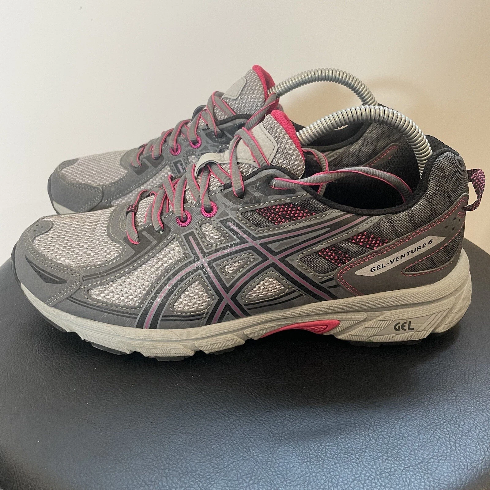 ASICS T7g7n Gel Venture 6 scarpe sneakers da corsa donna nere taglia 9