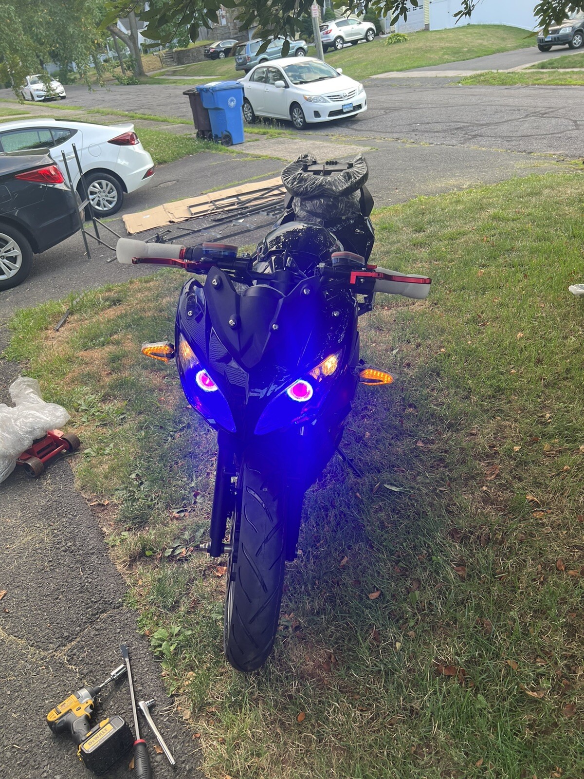 Picture 3 of 12