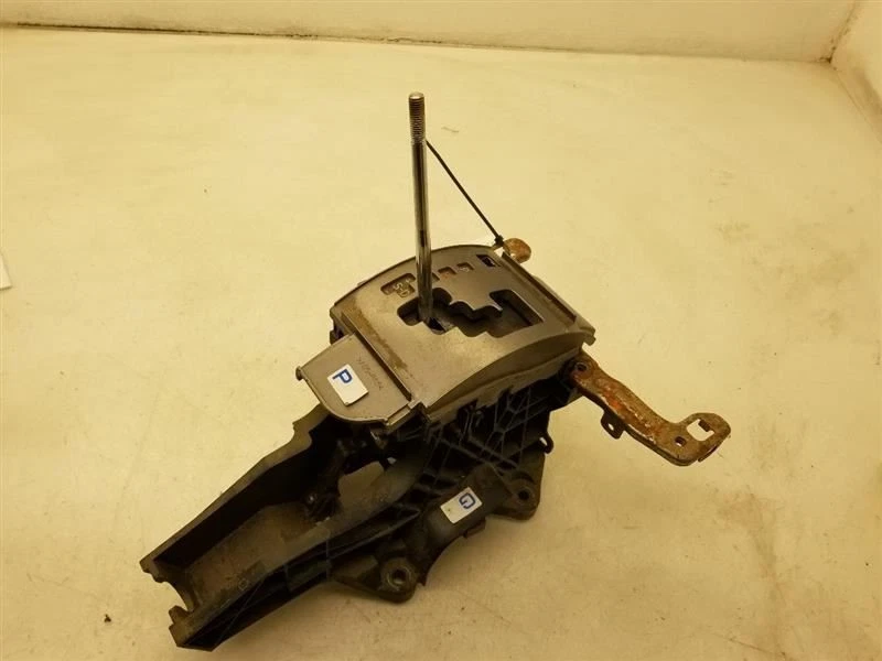 Toyota 4 Runner SR5 2010 4x4 transmisión automática conjunto de palanca de cambios Foto 4 de 4