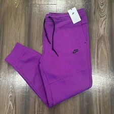 Nike Sportswear Tech Fleece Joggers Men’s Size 2XL Purple Bold Berry HV0959-505