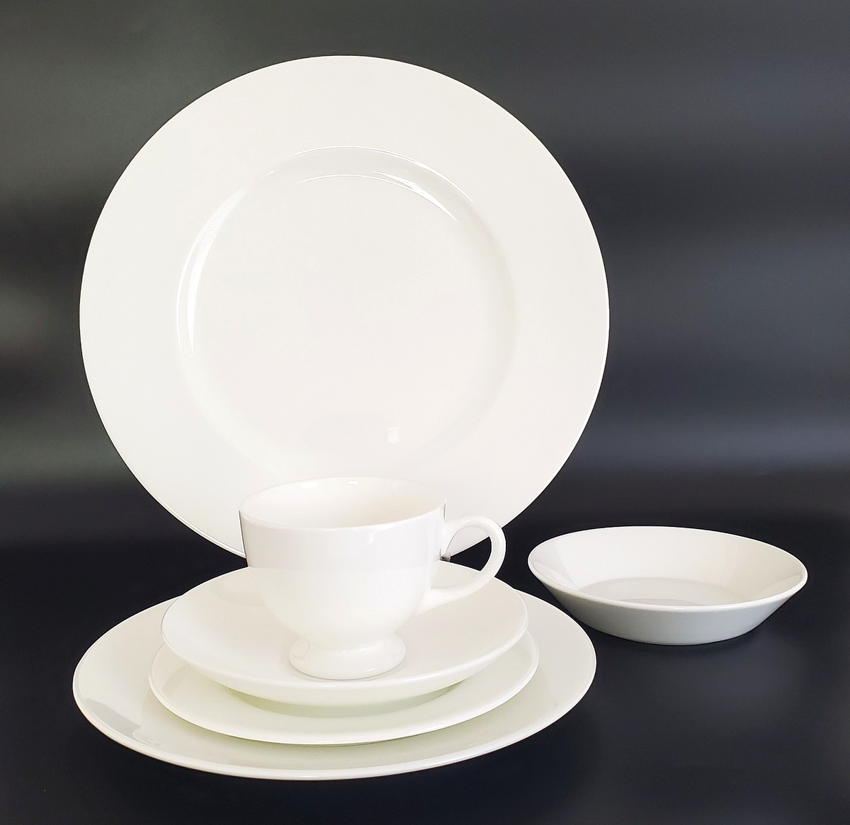 WEDGWOOD BONE CHINA WEDGWOOD WHITE (6) PIECE PLACE SETTING ENGLAND