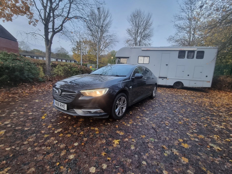 36k Miles Vaxhaul Insignia 2018 1.6 Cdti Spare Or Repair - Image 2 of 4