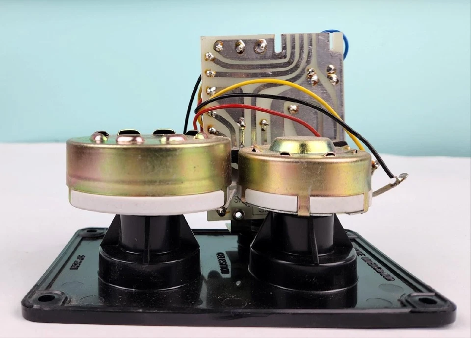 (1) Painel de controle de frequência de alto-falante antigo Celestion Ditton 551 - Imagem 3 de 4