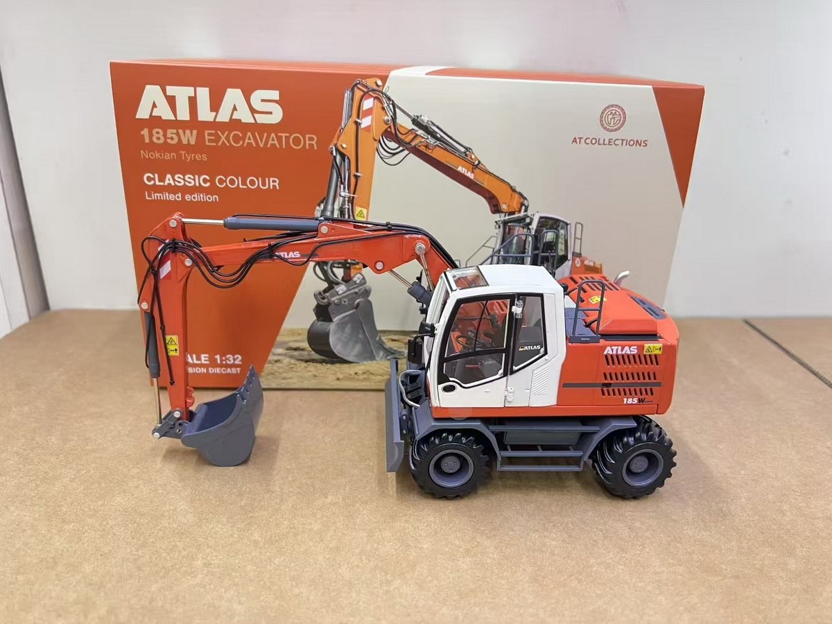 アオアシ1〜29 AT Collections 1/32 Scale ATLAS 185W Wheel Excavator Classic