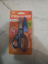 Fiskars Blunt-tip Kids Scissors (5 in.) with Sheath Eraser Blue Safety Y6