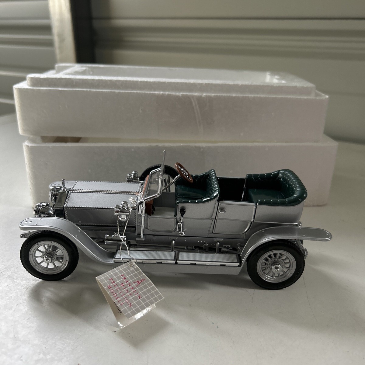Vintage 1986 Franklin Mint 1:24 1907 Rolls-Royce Silver