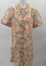 Vintage 50s 60s Floral Button Front Housecoat Robe Bow Pockets Go Go MOD Retro