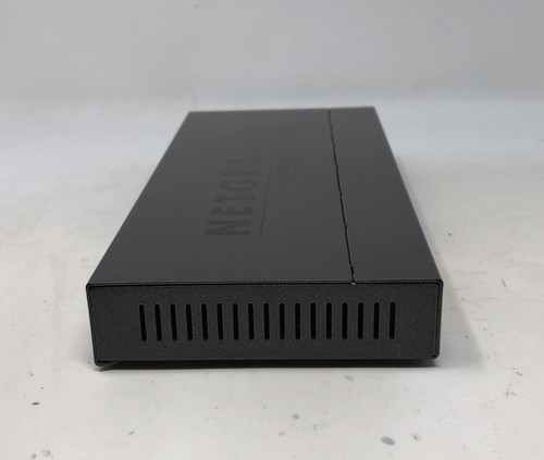 Netgear ProSafe GS108P port 10/100/1000 Switch with 4 port PoE With Power Supply - Picture 3 of 9