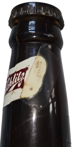 Vintage 1970 Jos. Schlitz Brewing Co. Plastic Beer Bottle Flashlight, Working - Picture 9 of 10