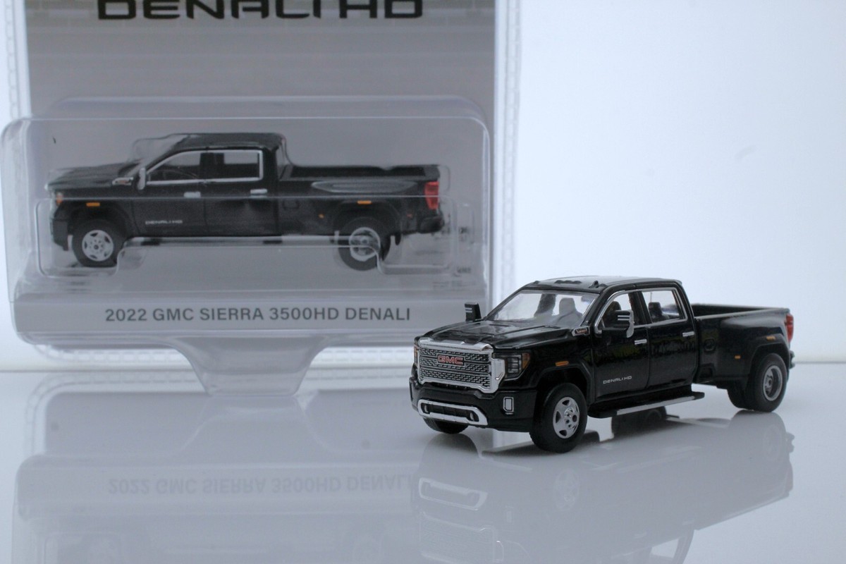 2022 GMC Sierra 3500 HD Dually Denali Pickup Truck 1:64