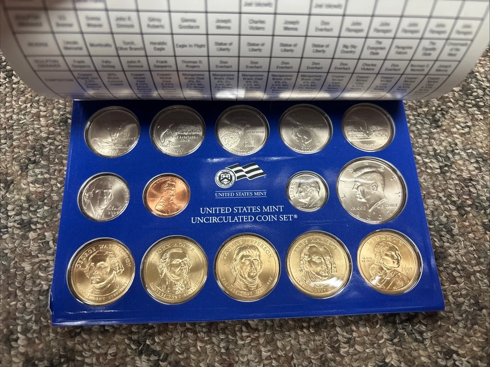 2007 US Mint D&P Uncirculated Set 10 Gold Dollars, 10 State Quarters OGP+COA - Image 3 of 4