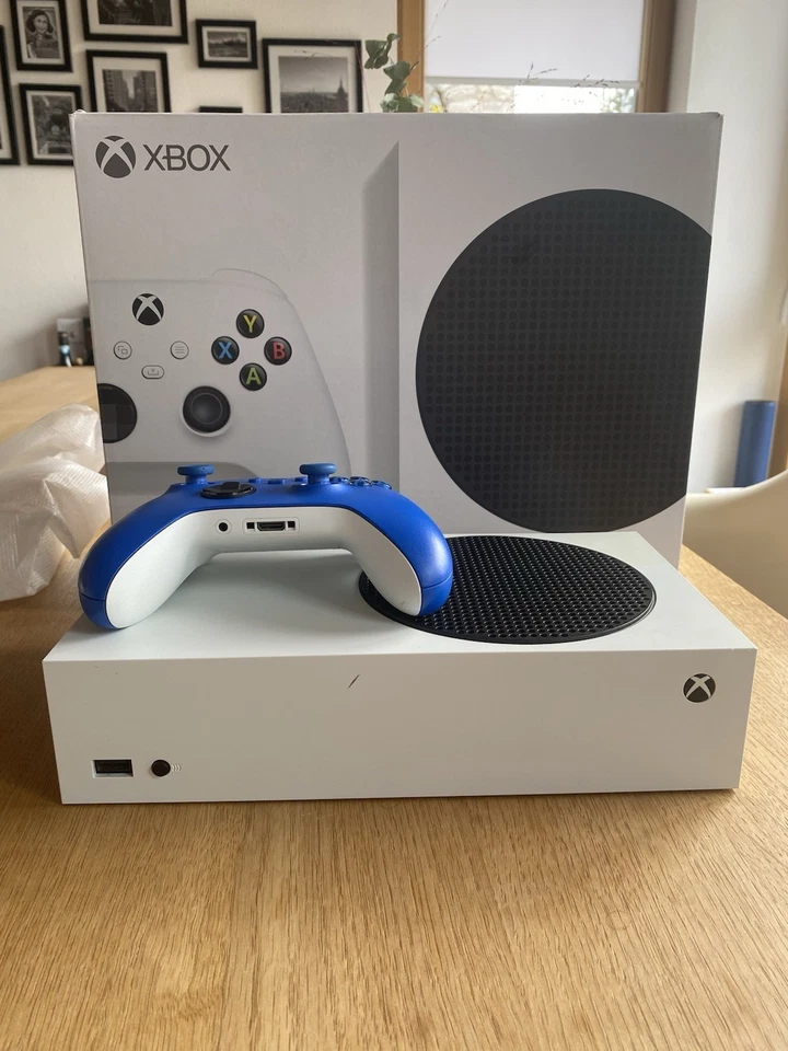 Microsoft Xbox Series S, Foto 3 von 5