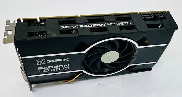 1GB RADEON XFX HD6870 GDDR5 Dual DVI/ HDMI/ Mini-DP PCI-e Graphics Video Card - Image 3 of 4