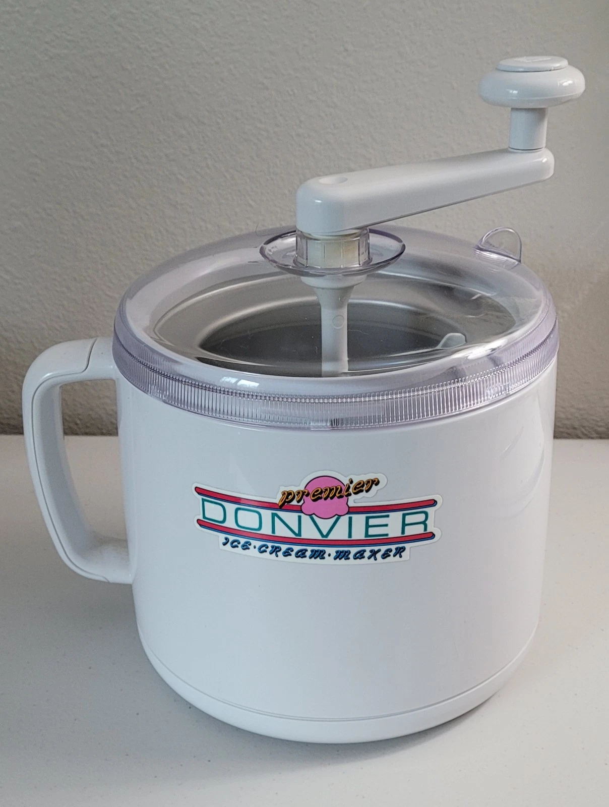 Donvier Premier Hand Powered Ice Cream Maker White 1 Pint Functions Well