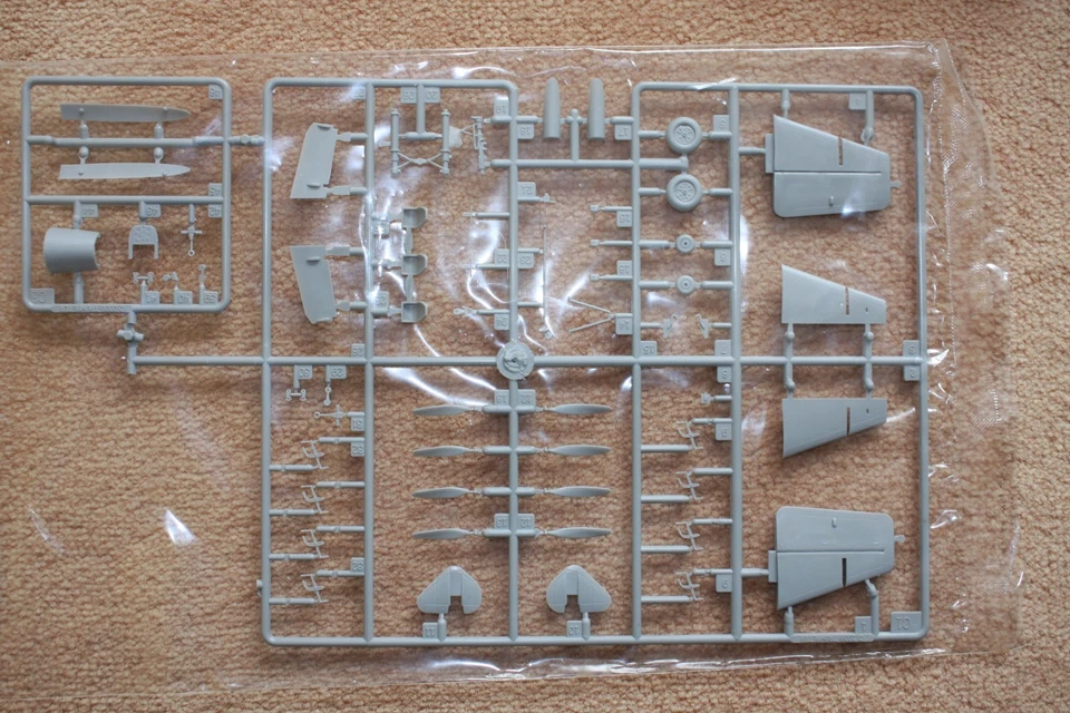 Trupeter 1630 British "Gannet" t.MK.2 in 1:72 - Bild 2 von 4