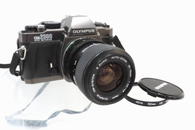 Olympus OM 2000 Camera w OM-System S Zuiko Zoom 35-70mm 3,5-4.8
