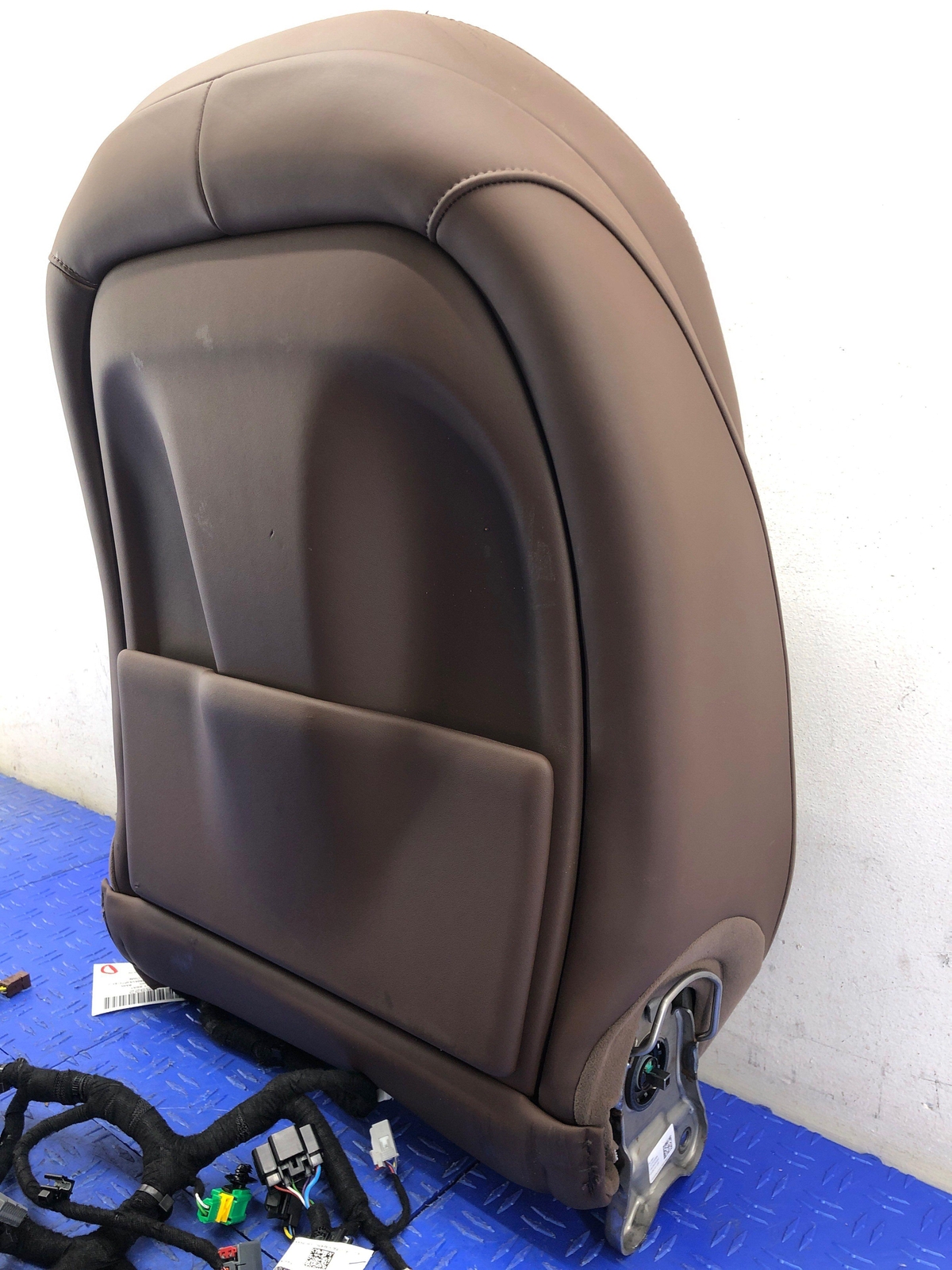 2023 MASERATI GRECALE FRONT LEFT UPPER SEAT CUSHION BROWN LEATHER W/BAG OEM