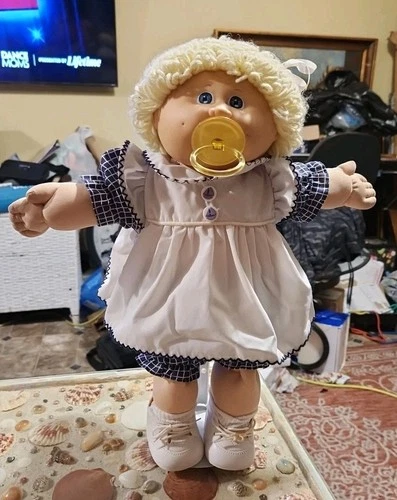 Cabbage Patch Kid Doll #4 Paci, Blonde Lemon Hair,Blue Eyes Paci Not Included