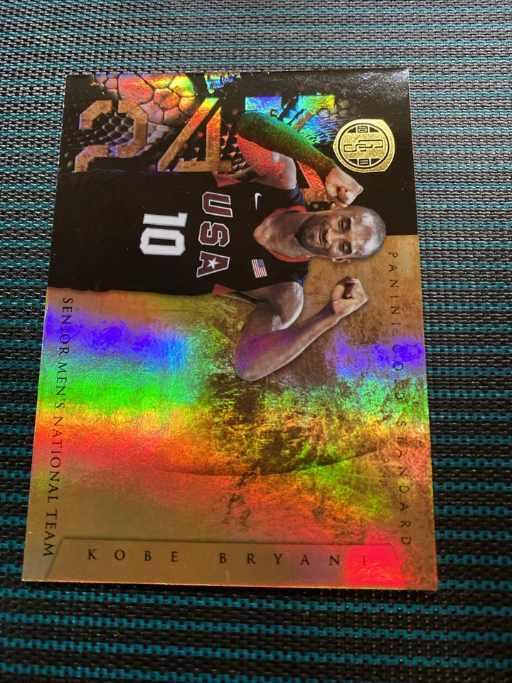 Baloncesto Panini Gold Standard Kobe Bryant 2011 EE. UU. #13/299 raro Lakers Salón de la fama Foto 4 de 4