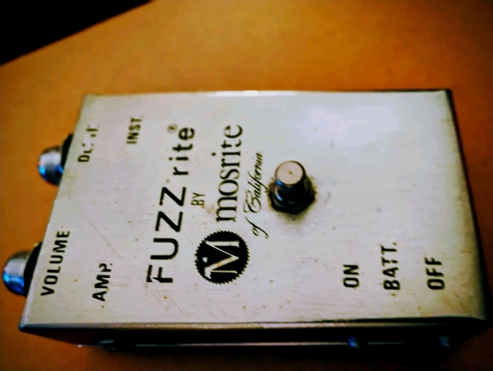 Pedal de efectos de guitarra Mosrite Fuzz Rite '68 versión transistor de silicona vintage Foto 2 de 4