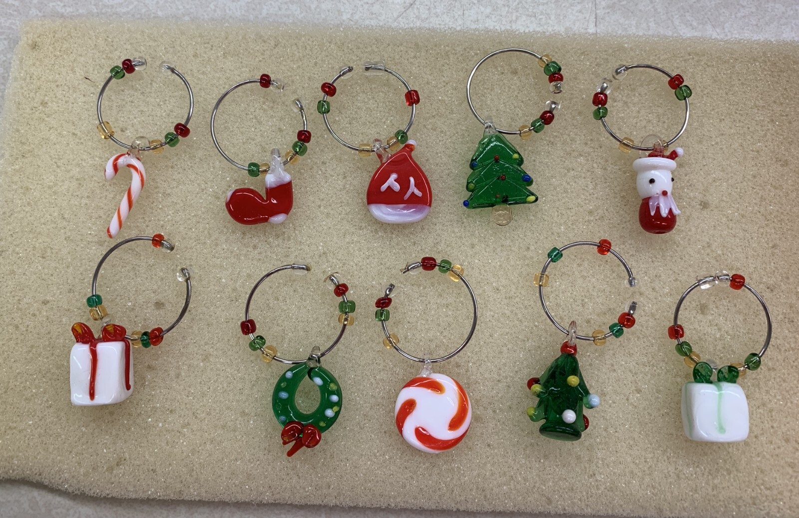 Set of 10 glass Christmas wine glass markers charms