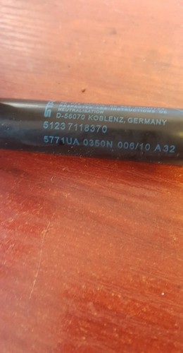 BMW E81 E82 E88 E87 2004-2012 1ER MOTORHAUBE RAM MOTORHAUBE FEDERBEIN 7118370