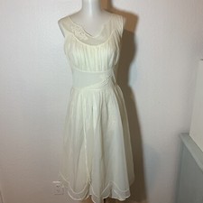1950's Medium Shadowline Bridal peignoir Nightgown Robe - Lace - White