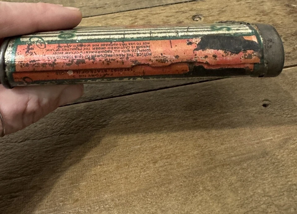 VINTAGE RARE ADVERTISING EMPTY FOUR ROSES VERTICAL  POCKET TOBACCO TIN - Image 3 of 4