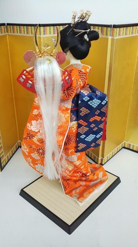 Antique Japanese Geisha Doll holding Samurai Helmet in Gorgeous Kimono Vintage 3 - Picture 11 of 15