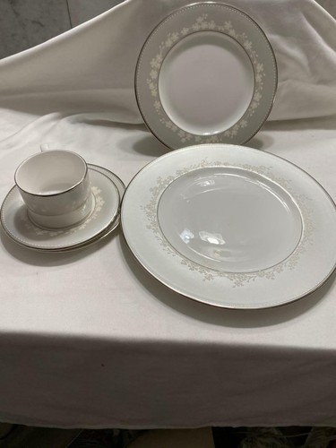 Lenox Bellina Platinum China 62pc Dinnerware Place Settings Set for 12 New - Picture 6 of 12