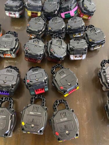 Semi Kamen Rider Gaim Lock - molti sfusi - funzionanti confermati Bandai - Foto 15 di 17