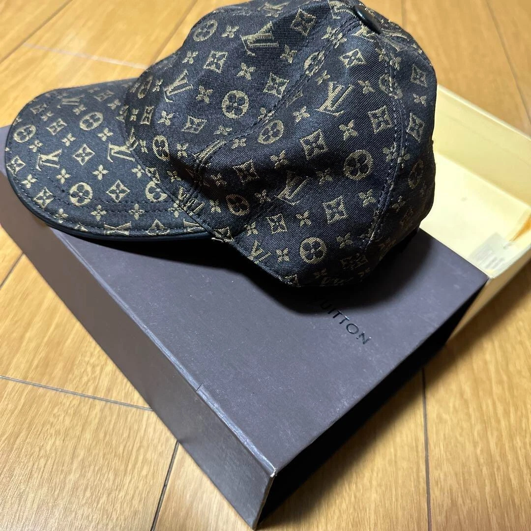 LOUIS VUITTON（LV） Louis Vuitton Berretto Marrone Monogram Regolabile Collezione Donna Moda 6799AK