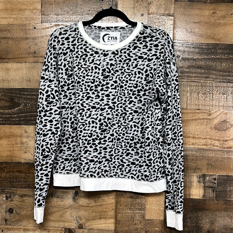 Zyia Active Snow Leopard Top Sweatshirt Gray Black Cream Activewear Women's L