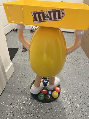 げんちゃん　 M&M's イエロー　ディスプレイ Giant Yellow Peanut M&M Store 42” Display/Dispenser On