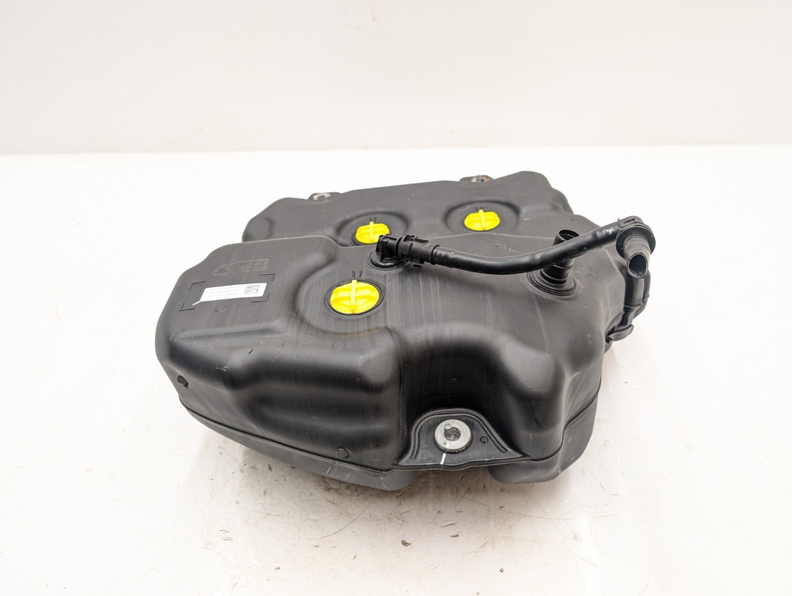 MERCEDES C CLASS W205 ADBLUE FUEL TANK 2.1 DIESEL A2054706901 2015