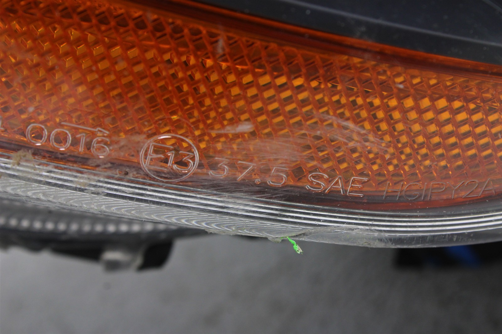 2013 Maserati GranTurismo Right Headlight Head Lamp DAMAGED TABS 47760748 13-17