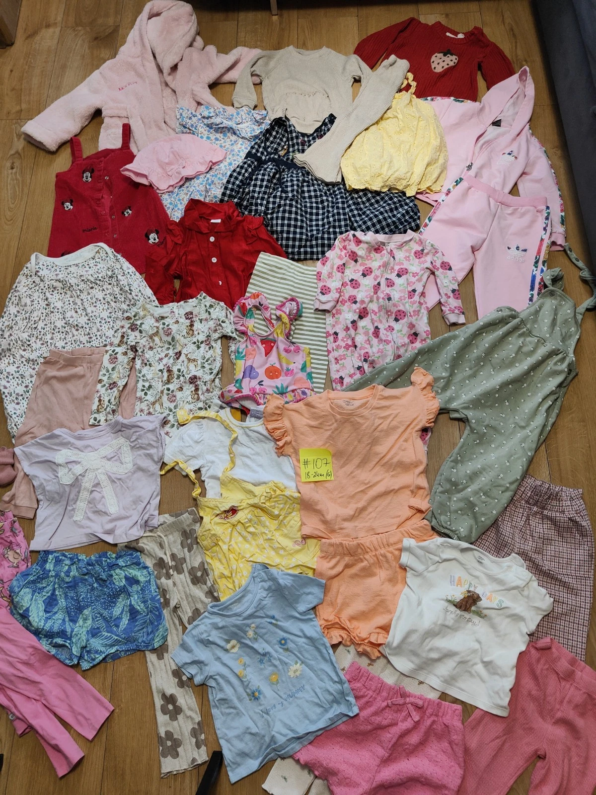 #107💜 Huge Bundle Of Baby Girl Clothes 18-24months NEXT GEORGE H&M FRED&FLO
Opens in a new window o